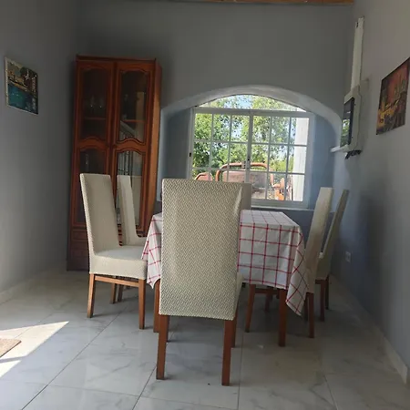 Дом отдыха Qingqing民宿 Монкарапашу