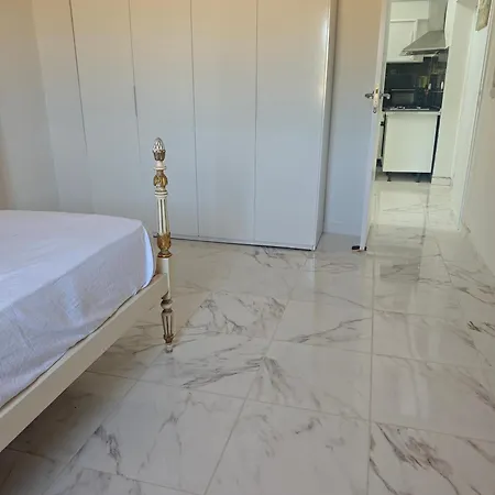 Qingqing民宿 3* Монкарапашу